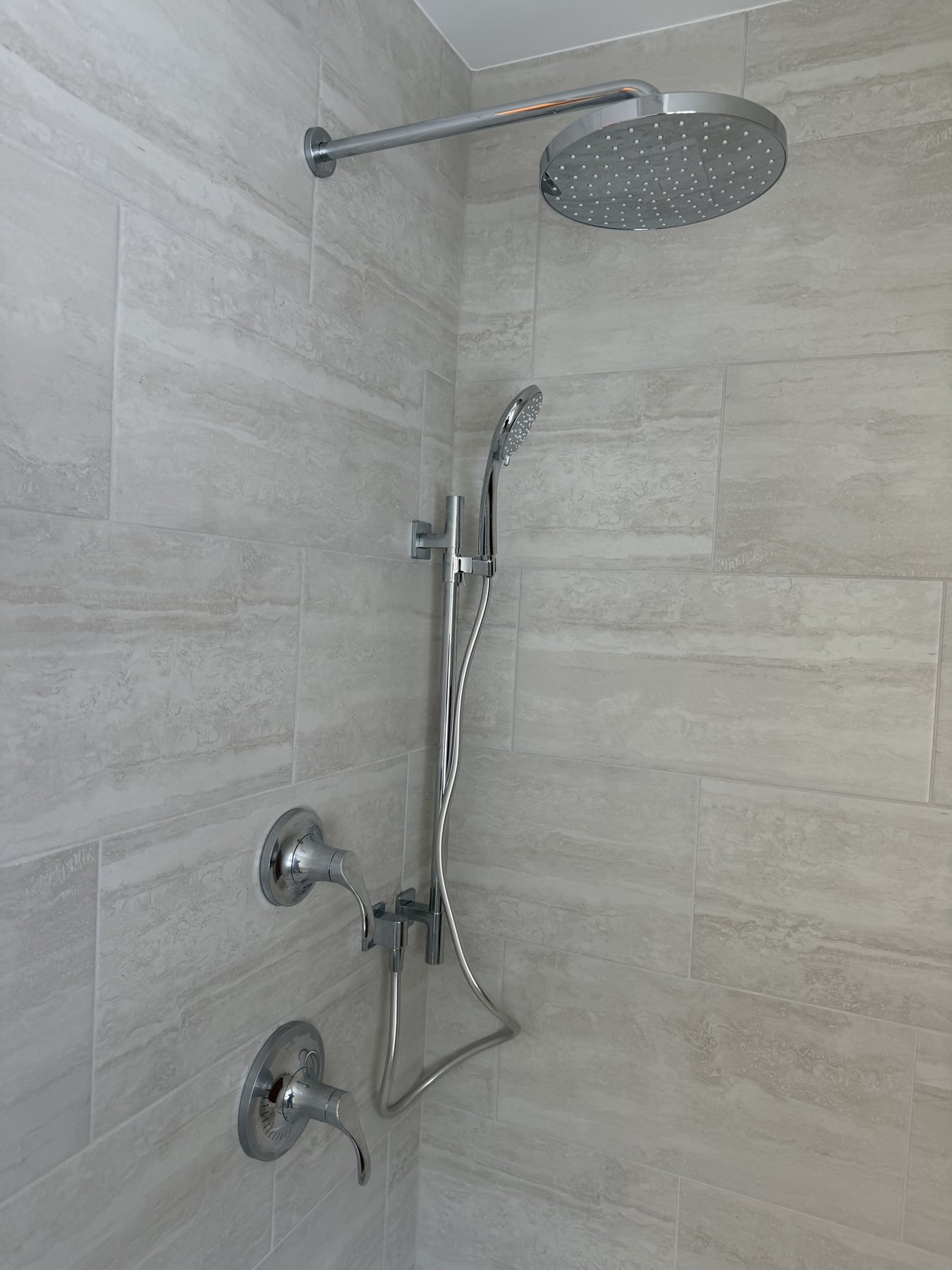 Tiled shower with rain head